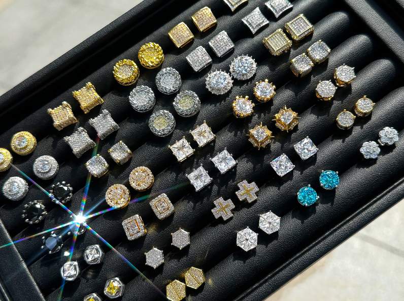 Cross Nugget Ring in Gold
