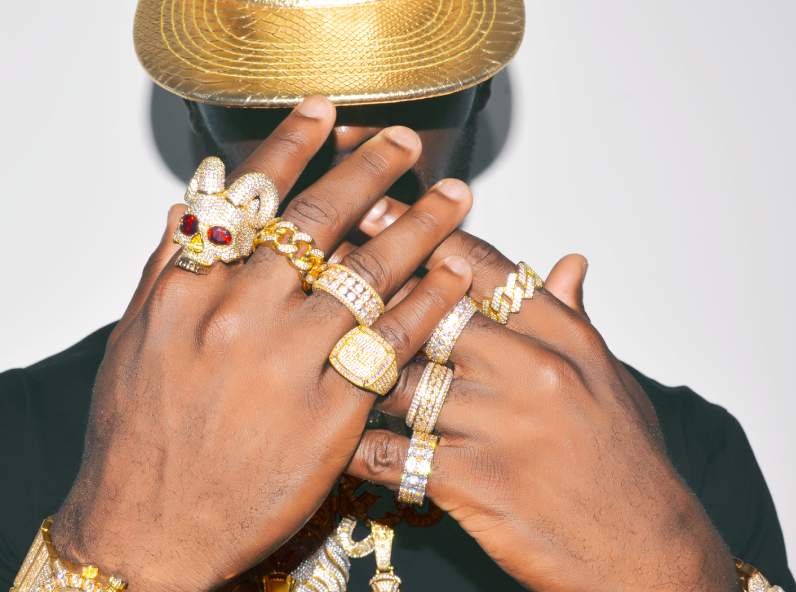 Cross Nugget Ring in Gold