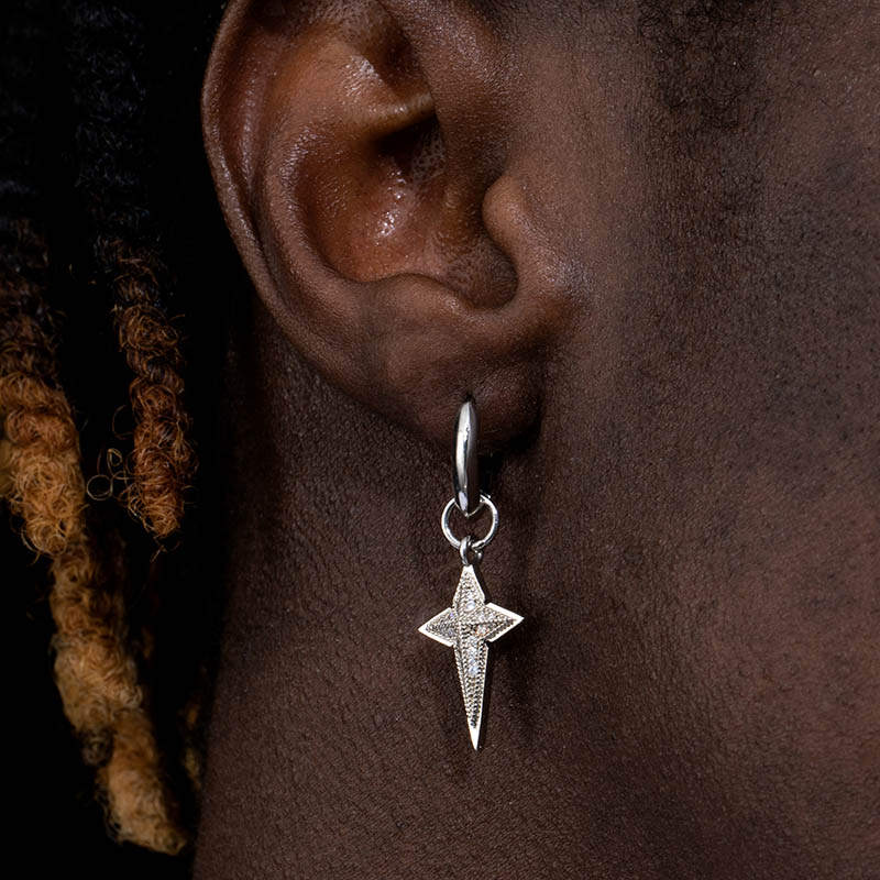  Iced Four-pointed Star Dangle Earrings