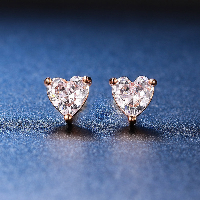 3-Prong Heart-shape Earrings