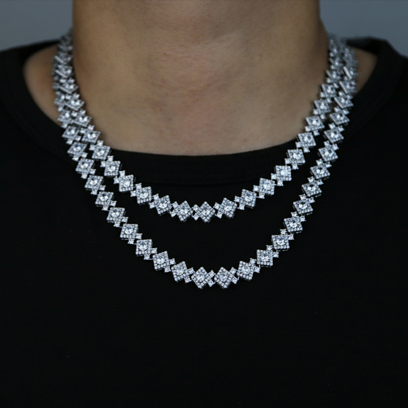 10mm Cloister Link Chain in White Gold 10mm Cloister Link Chain in White Gold