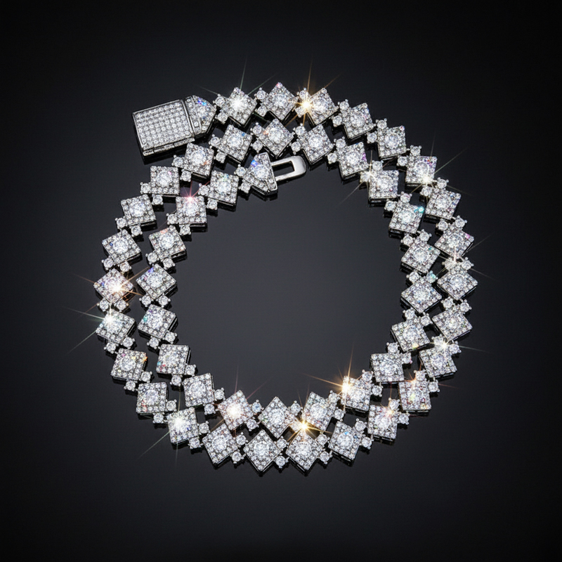 10mm Cloister Link Chain in White Gold 10mm Cloister Link Chain in White Gold