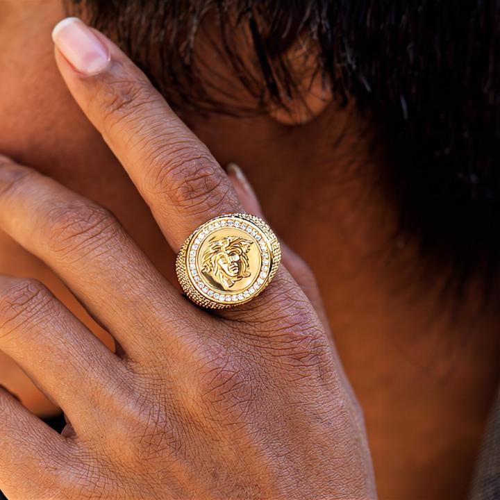  Iced Snake Hair Banshee Ring in Gold