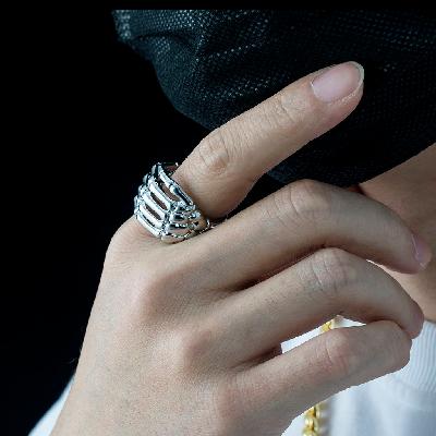 The Skeleton Hand Ring in White Gold