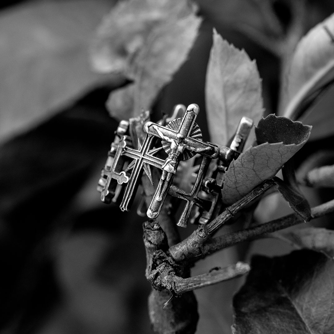 Vintage Crucifix Cross Open Ring