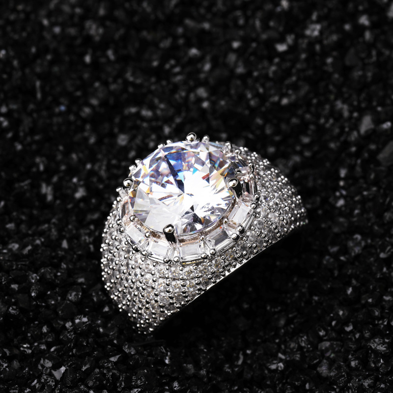 Round Cut and Micro Pave Ring in White Gold