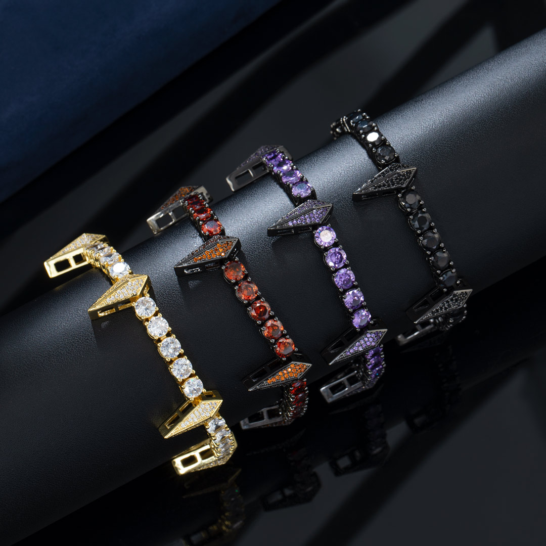 5mm Fight Tooth and Claw Tennis Bracelet in Gold 5mm Fight Tooth and Claw Tennis Bracelet in Gold