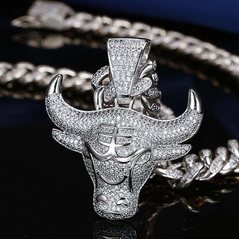 Iced Bulls Pendant in Gold