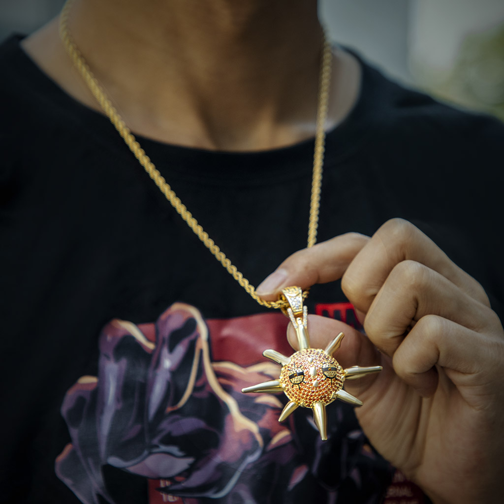 Iced Moving Meteorite Sprites Pendant in Gold