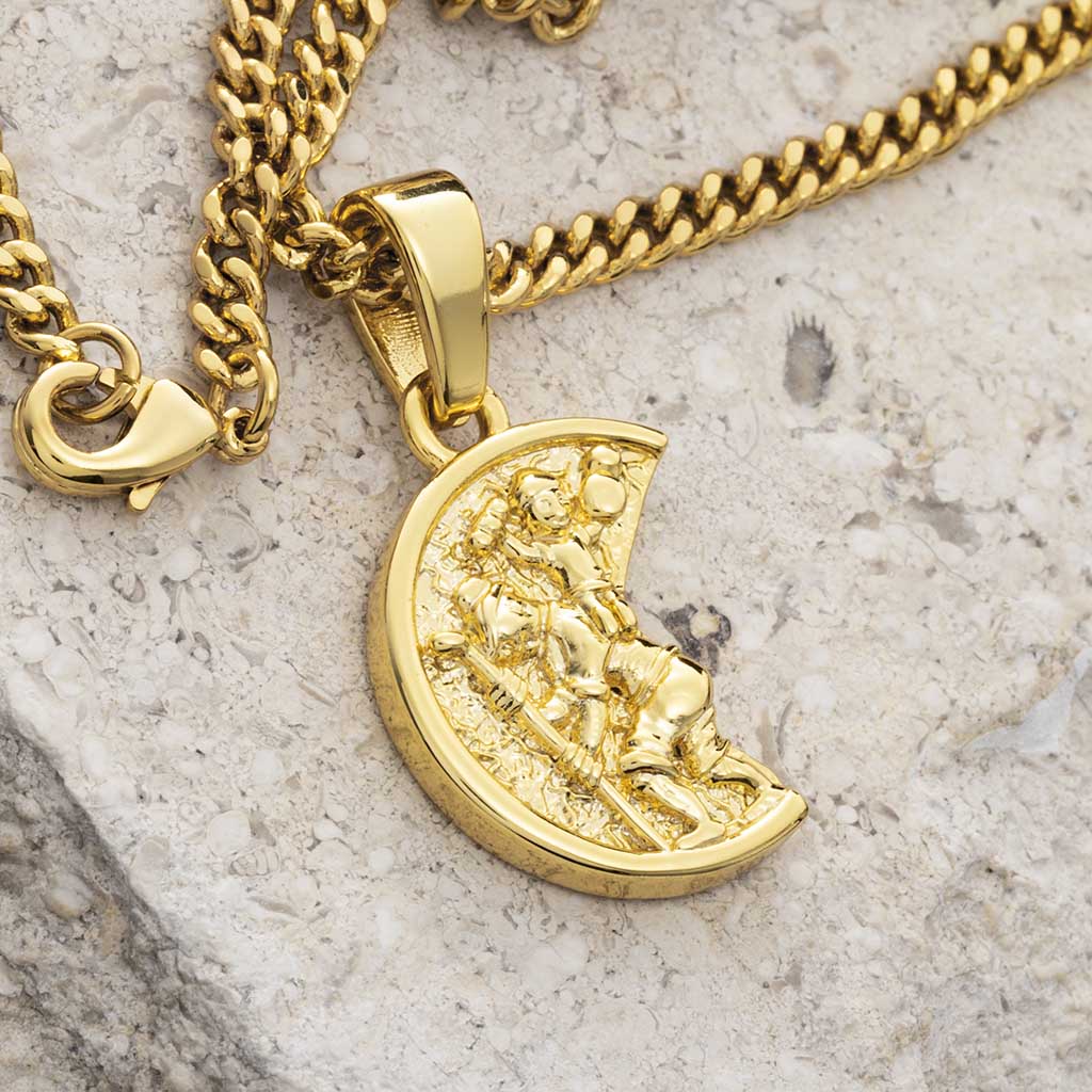 Christopher Pendant in Gold