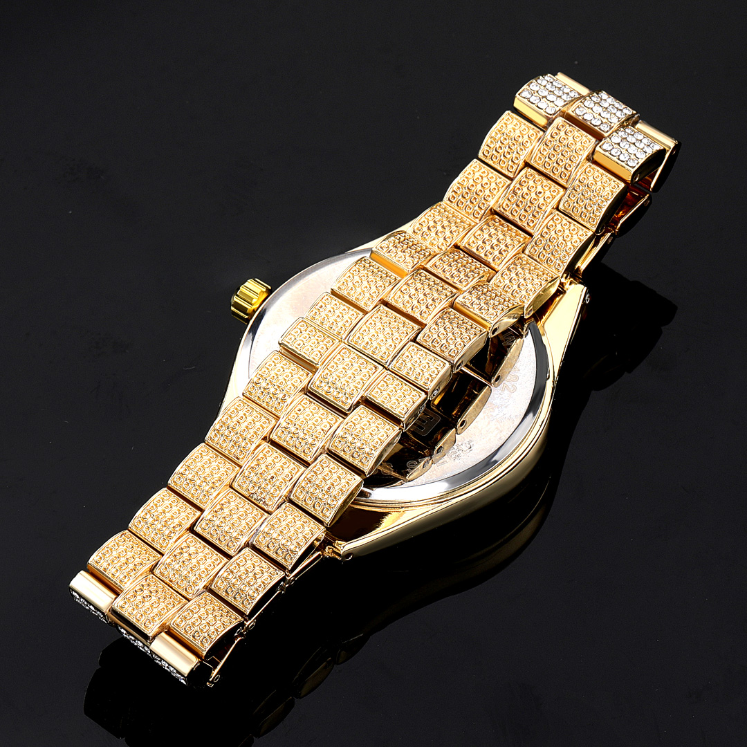  Fully Iced Round Bezel Men's Watch in Gold
