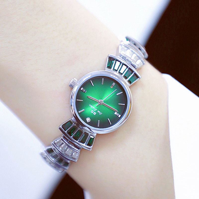 25mm Green Dial Scalloped Band Quartz Watch