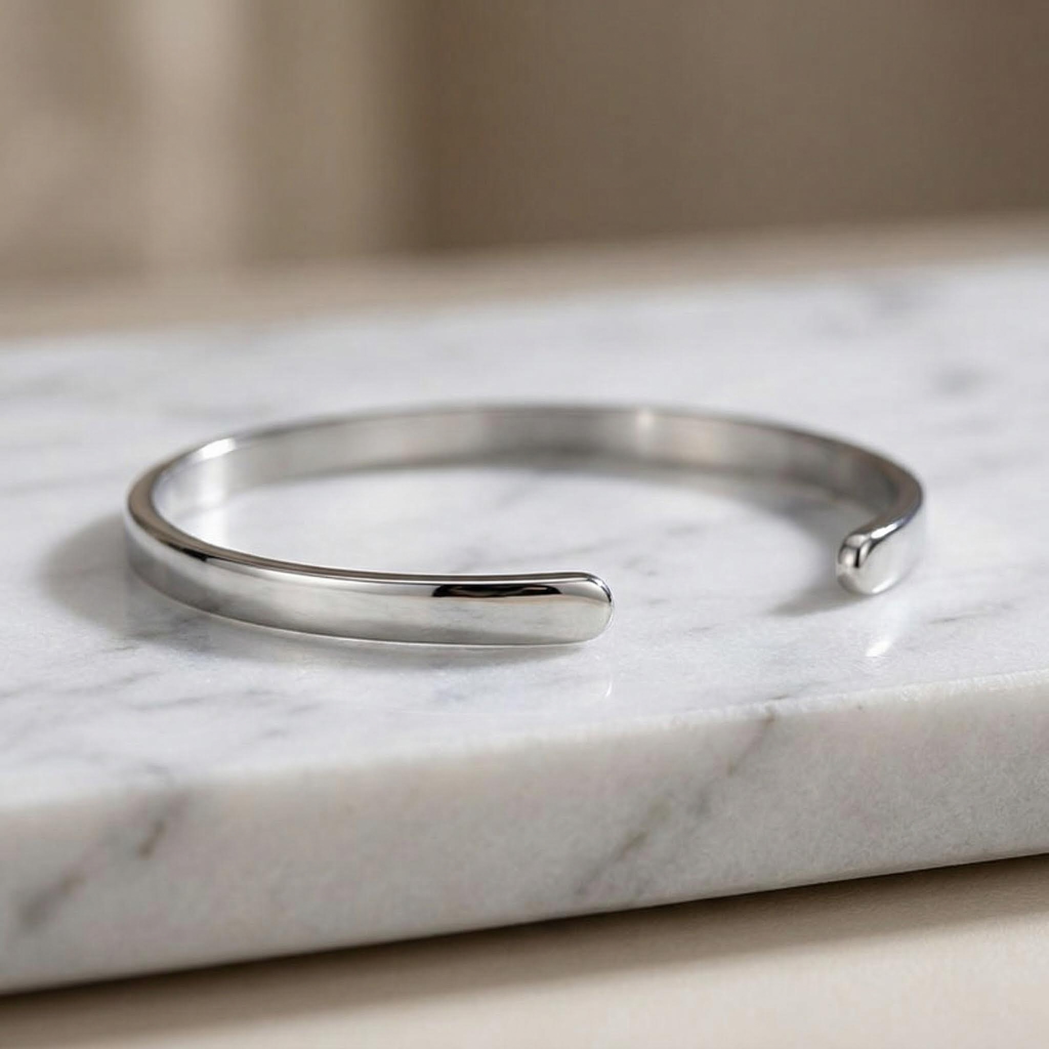 Classic 4mm Cuff Bangle Classic 4mm Cuff Bangle