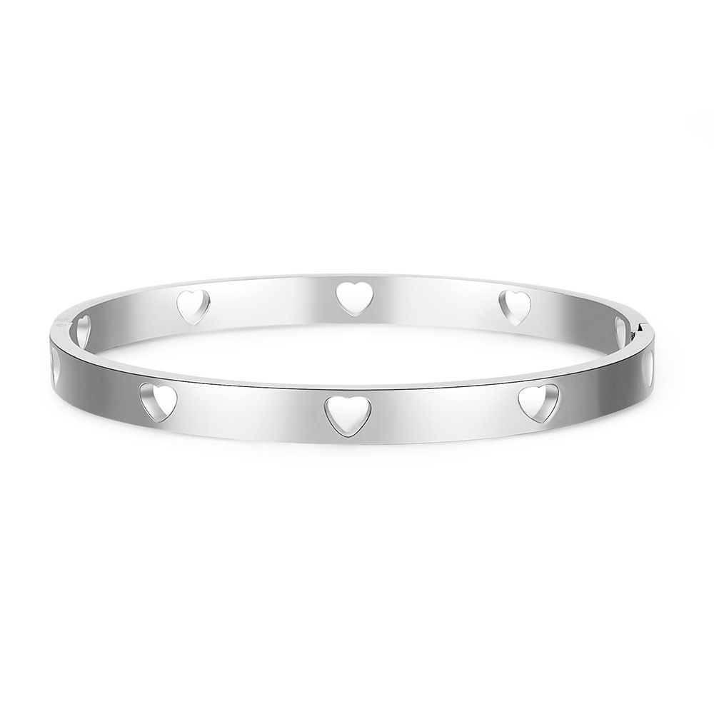 Hollow Out Heart Bangle