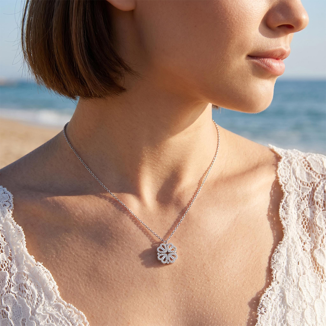 Detachable Four-Leaf Clover Deformed Necklace