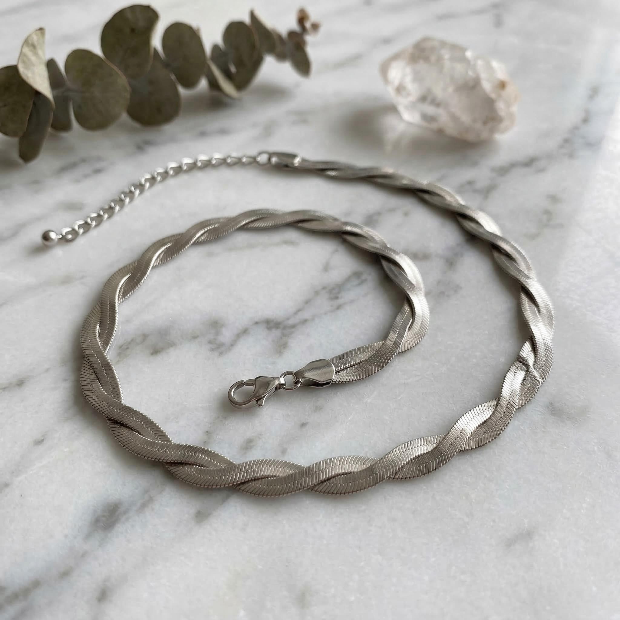 Hip Hop Style Simple Woven Winding Snake Bone Choker Necklace