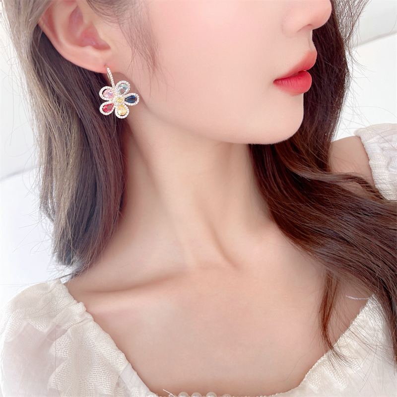 Pear Cut Flower Earrings