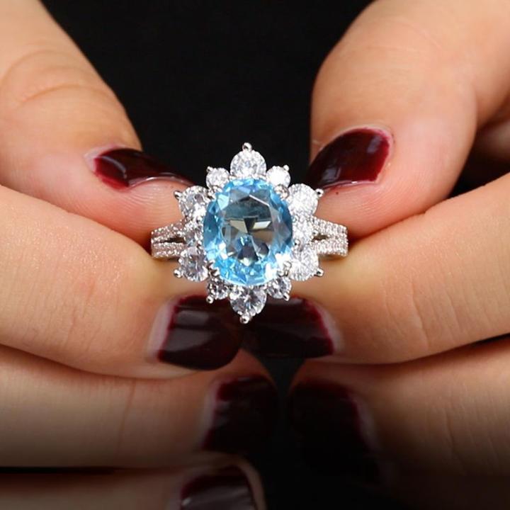 2.5CT Stunningly Gorgeous Oval Cut Ring