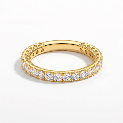 Round Cut Hollow Heart Wedding Band