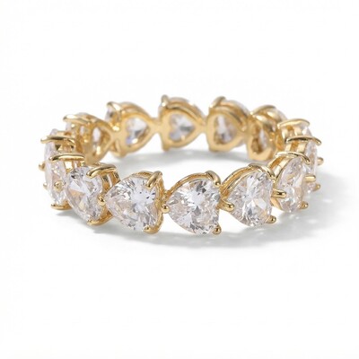  Heart Cut Love Band Ring in Gold