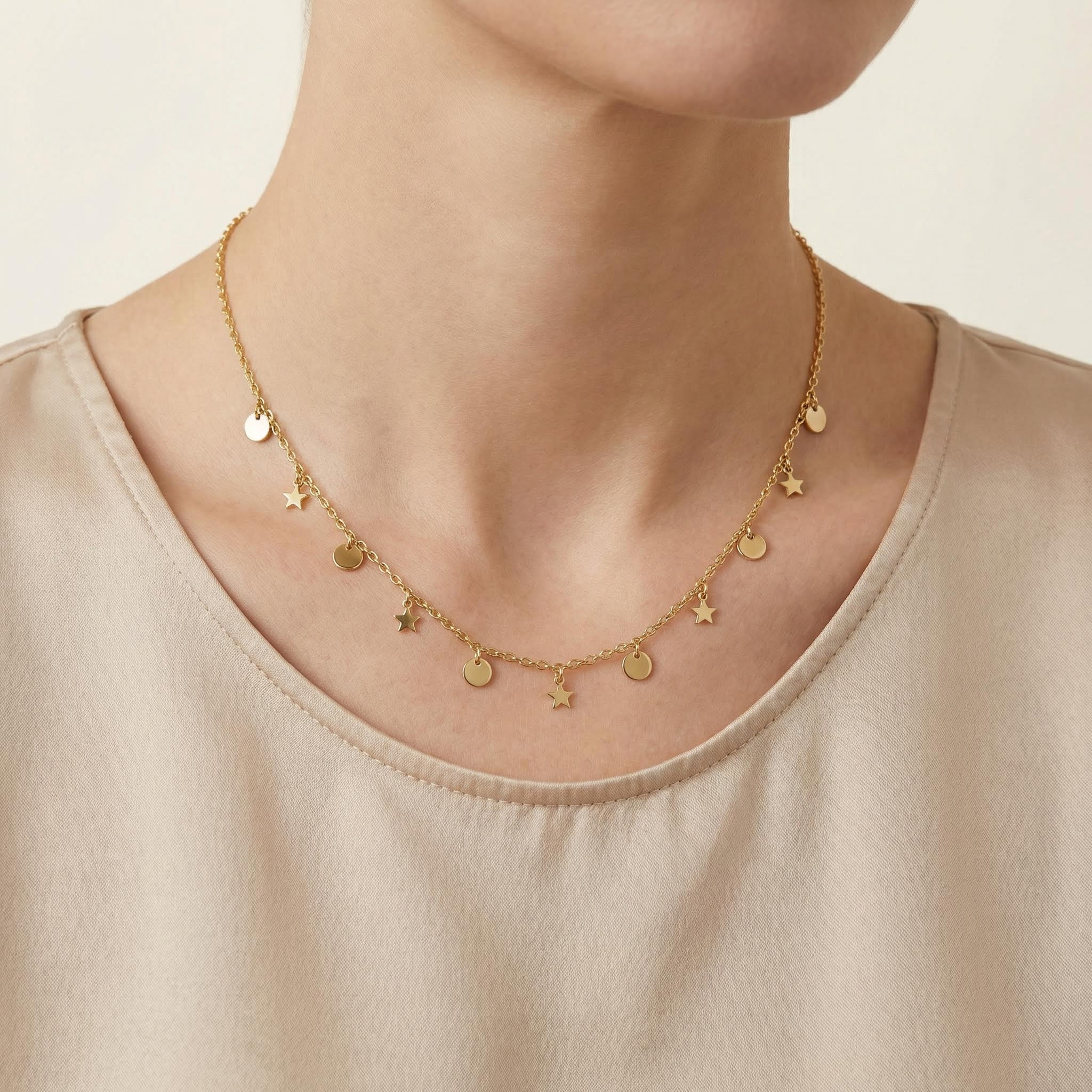 Sterling Silver Star Round Badge Necklace