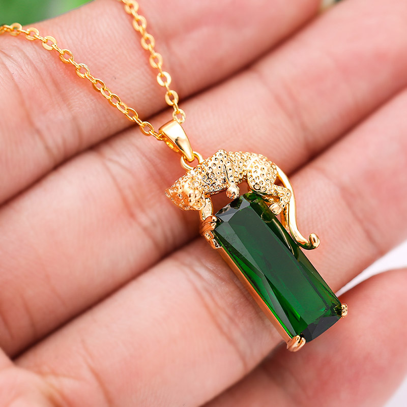 Green Emerald Leopard Pendant Necklace