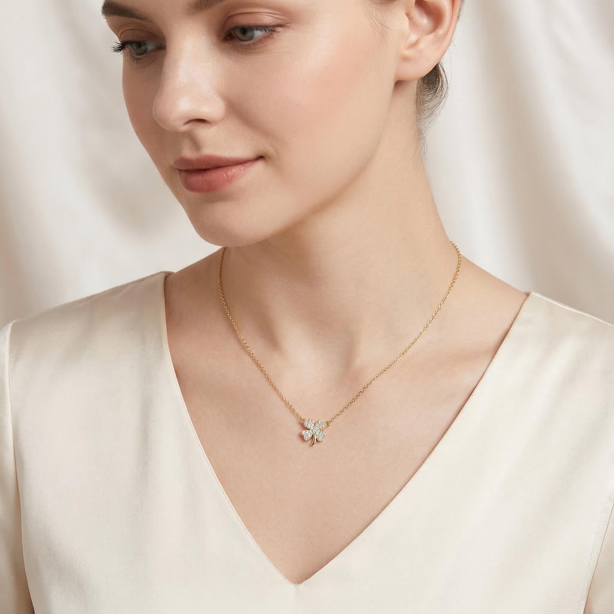  Sterling Silver Four-leaf Clover Choker Necklace