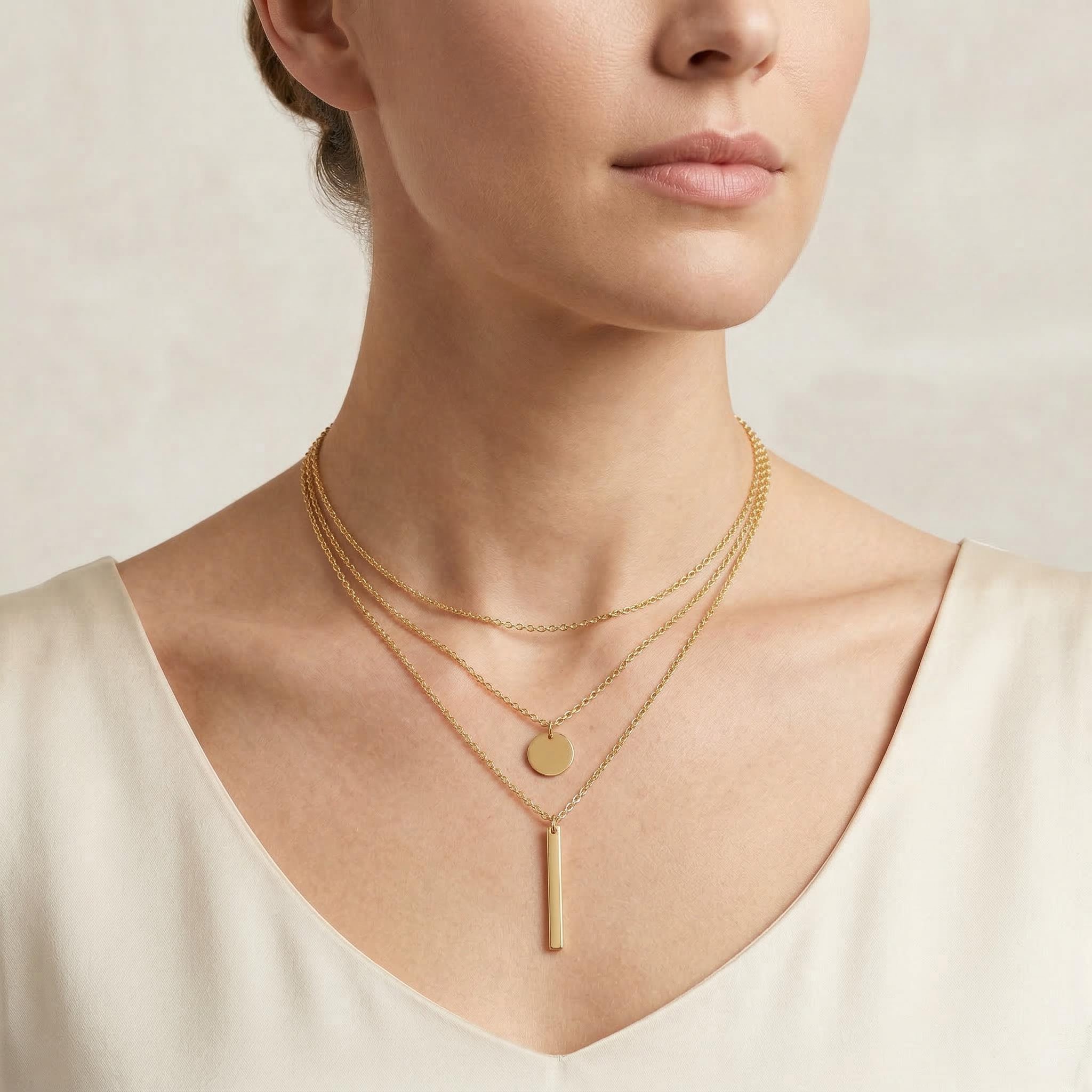 Round Pendant Bead Chain Layered Necklace Round Pendant Bead Chain Layered Necklace