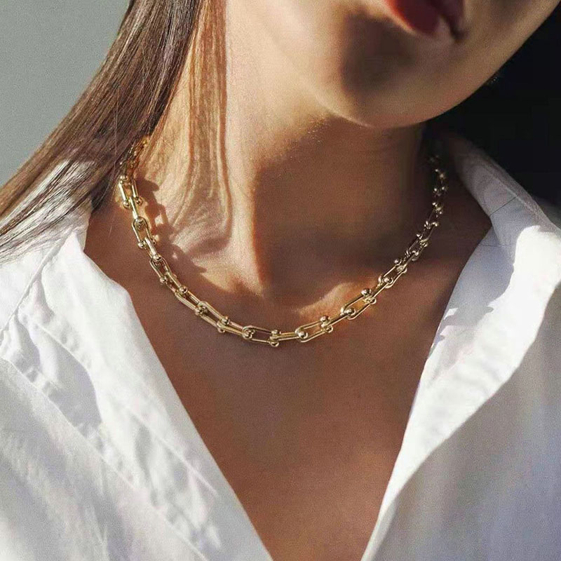  Gold Horseshoe Chain Necklace