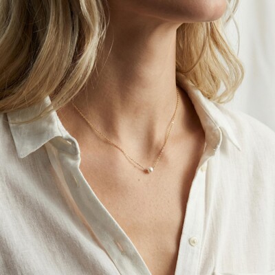 Simple Pearl Necklace