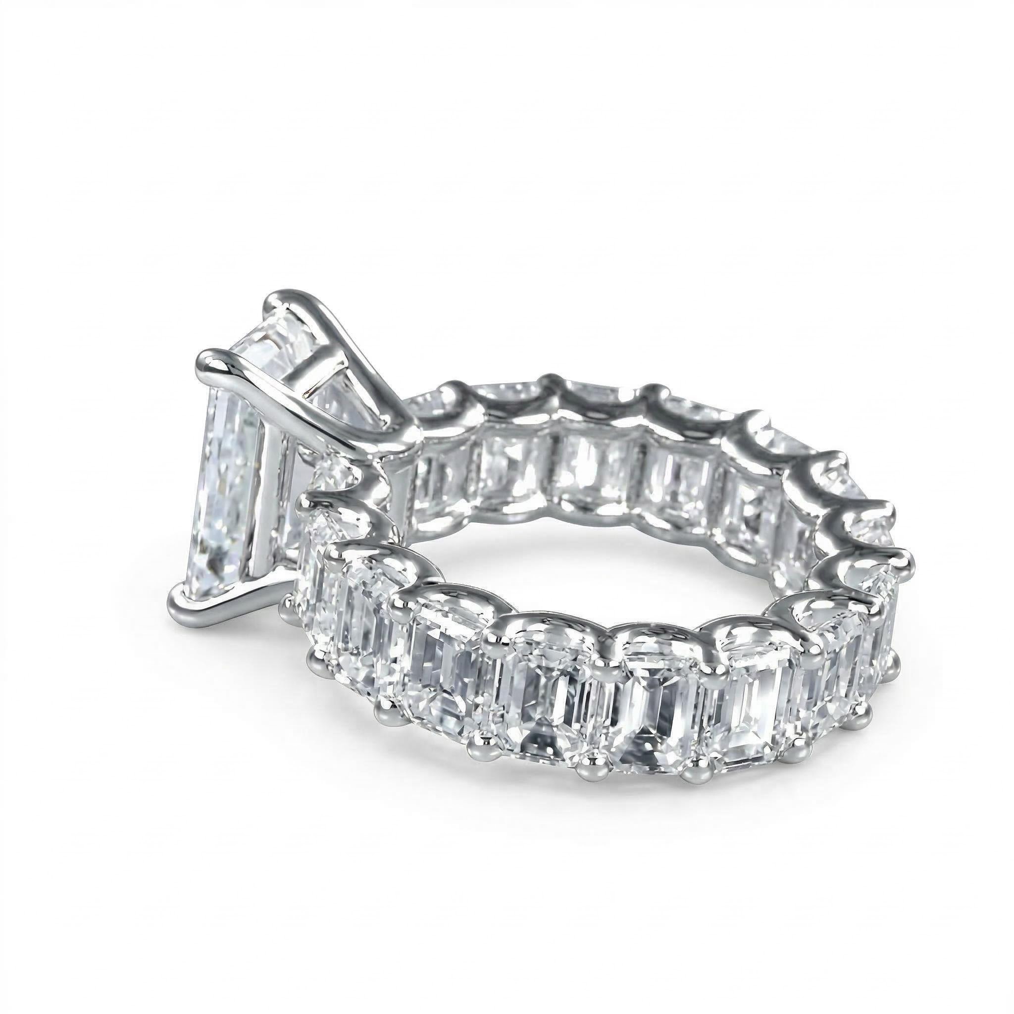 2.8 Ct Emerald Cut Ring