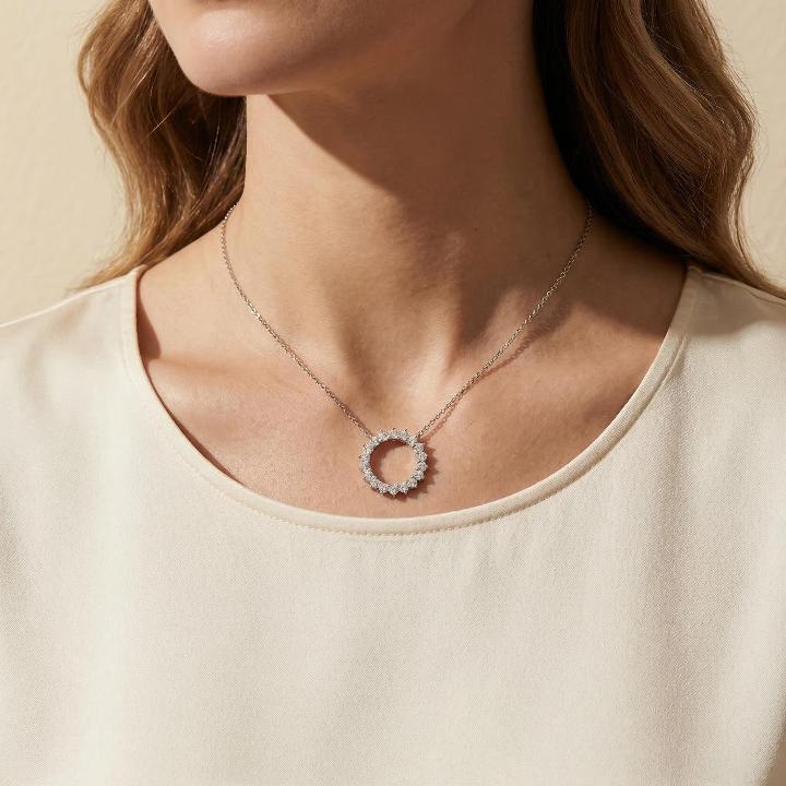 Women's Circle Paved Necklace Women's Circle Paved Necklace