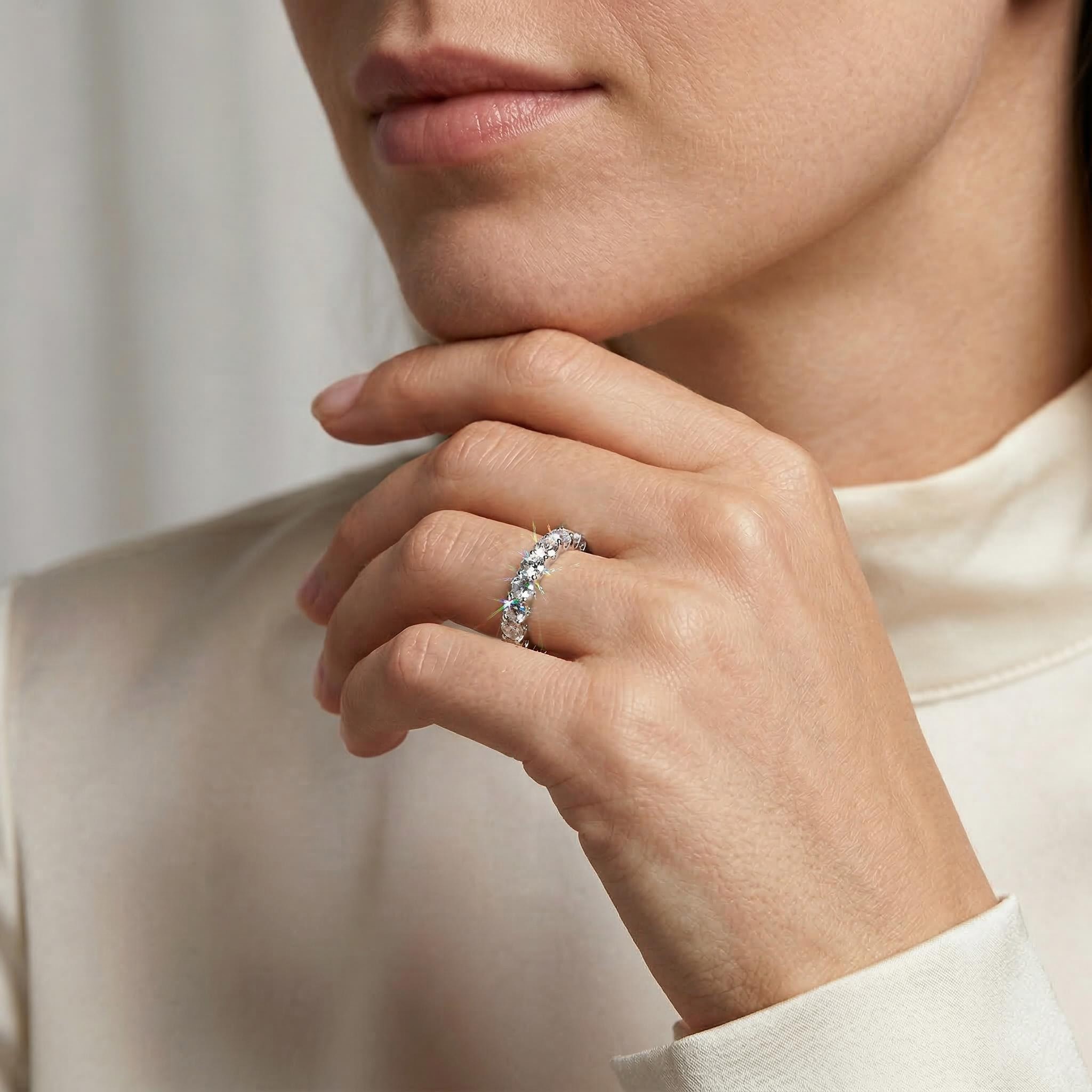 Simple Round Cut Band