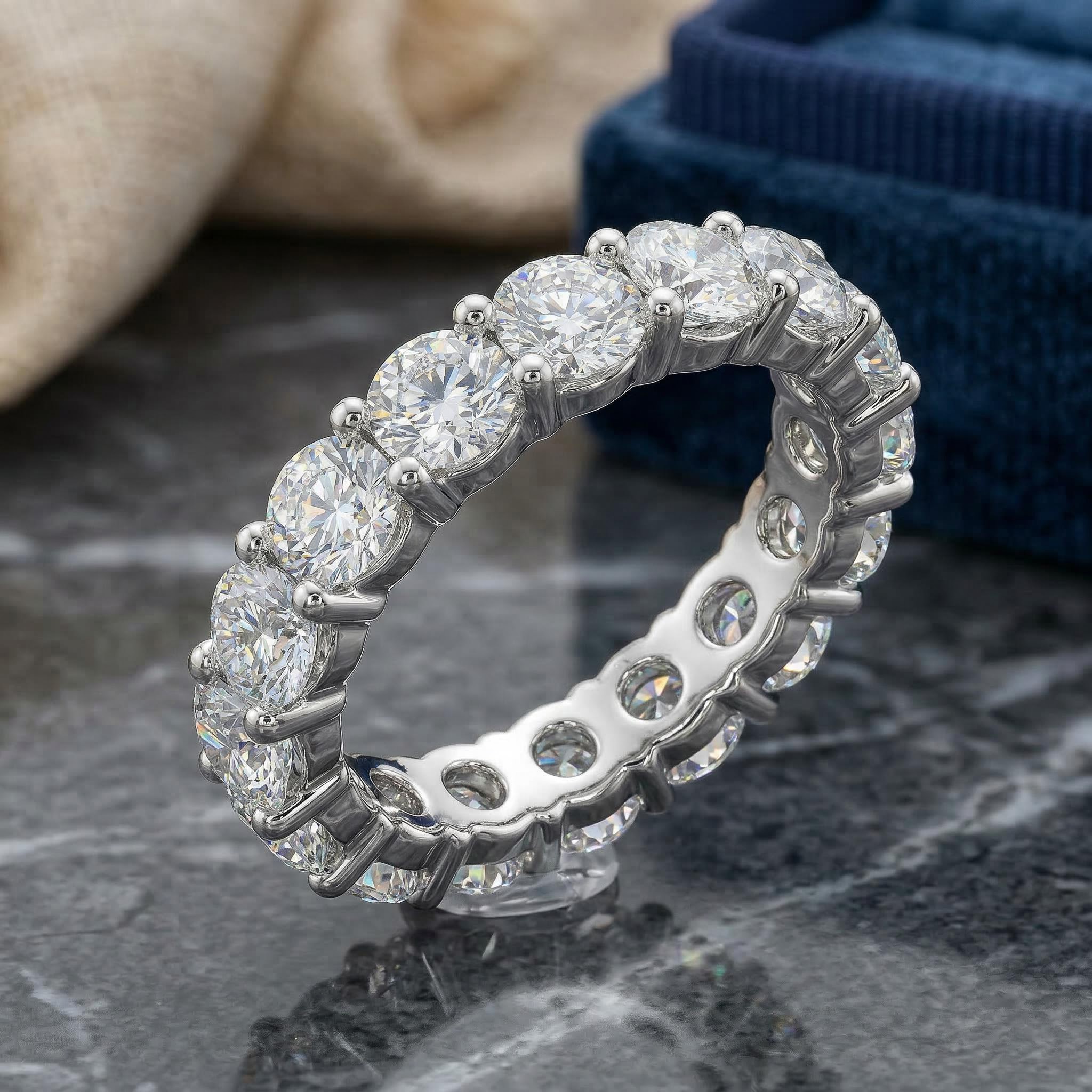 Simple Round Cut Band