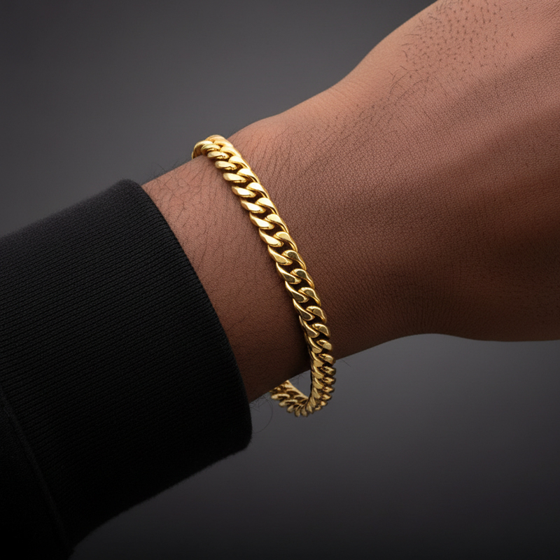 6mm Diamond-Cut Cuban Bracelet in Gold 6mm Diamond-Cut Cuban Bracelet in Gold