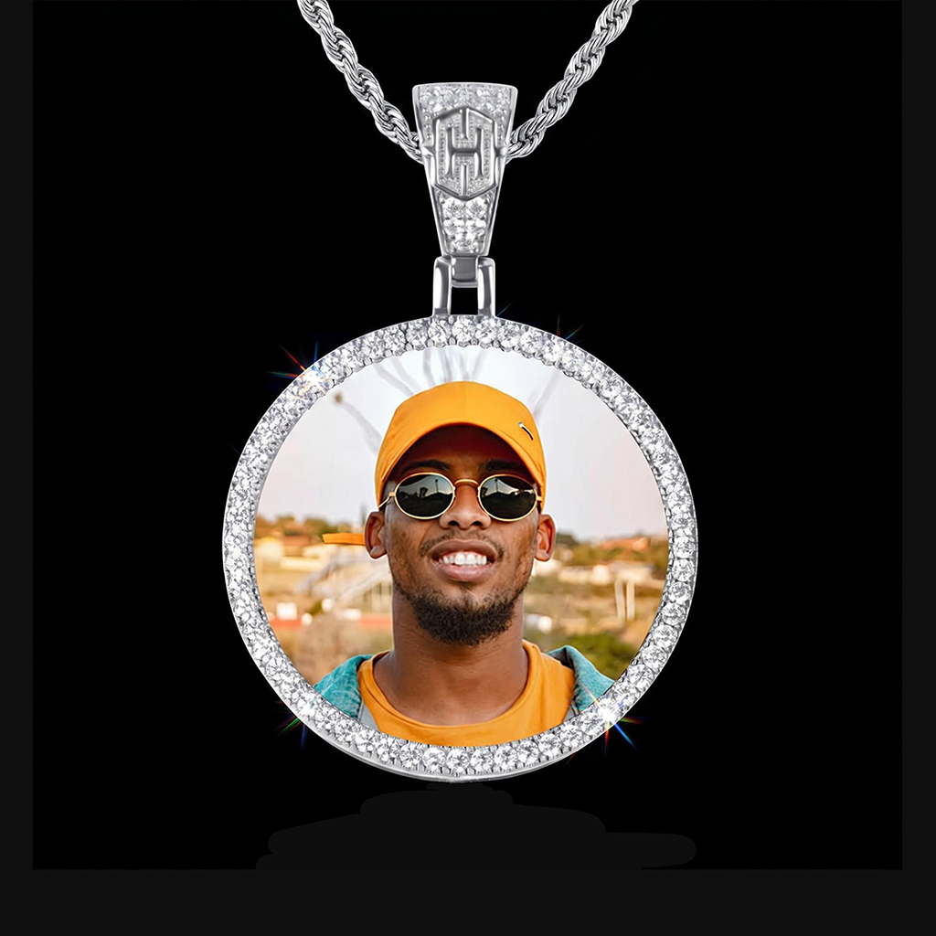 Custom Medium Size Photo Pendant -40mm/1.6" Custom Medium Size Photo Pendant -40mm/1.6"
