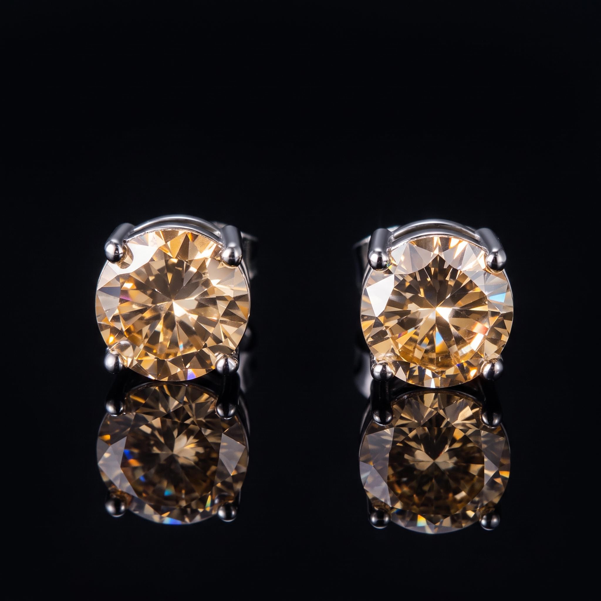 D-Champagne Round Cut Stud Earrings D-Champagne Round Cut Stud Earrings