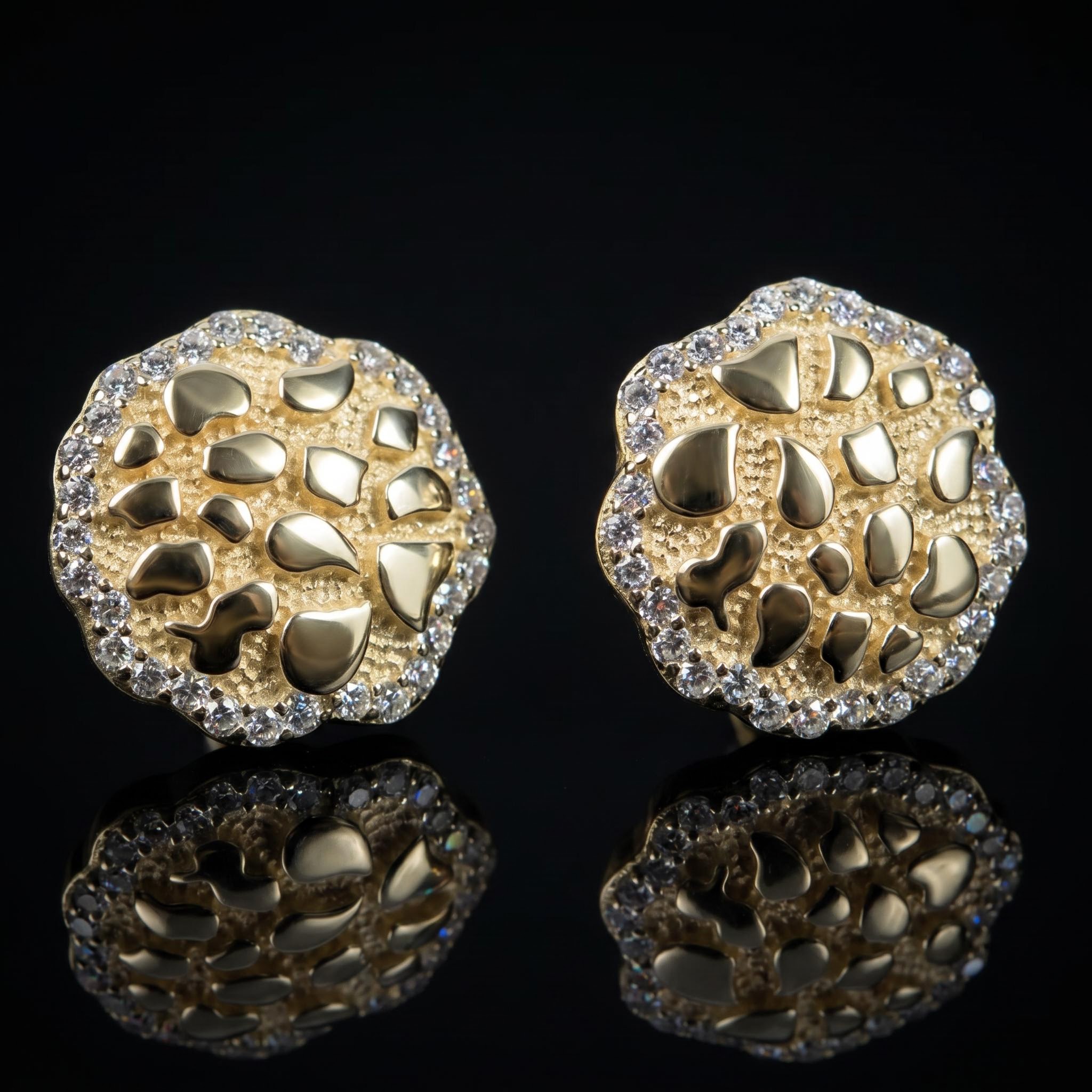 Men's Halo Nugget Stud Earrings in Gold Men's Halo Nugget Stud Earrings in Gold