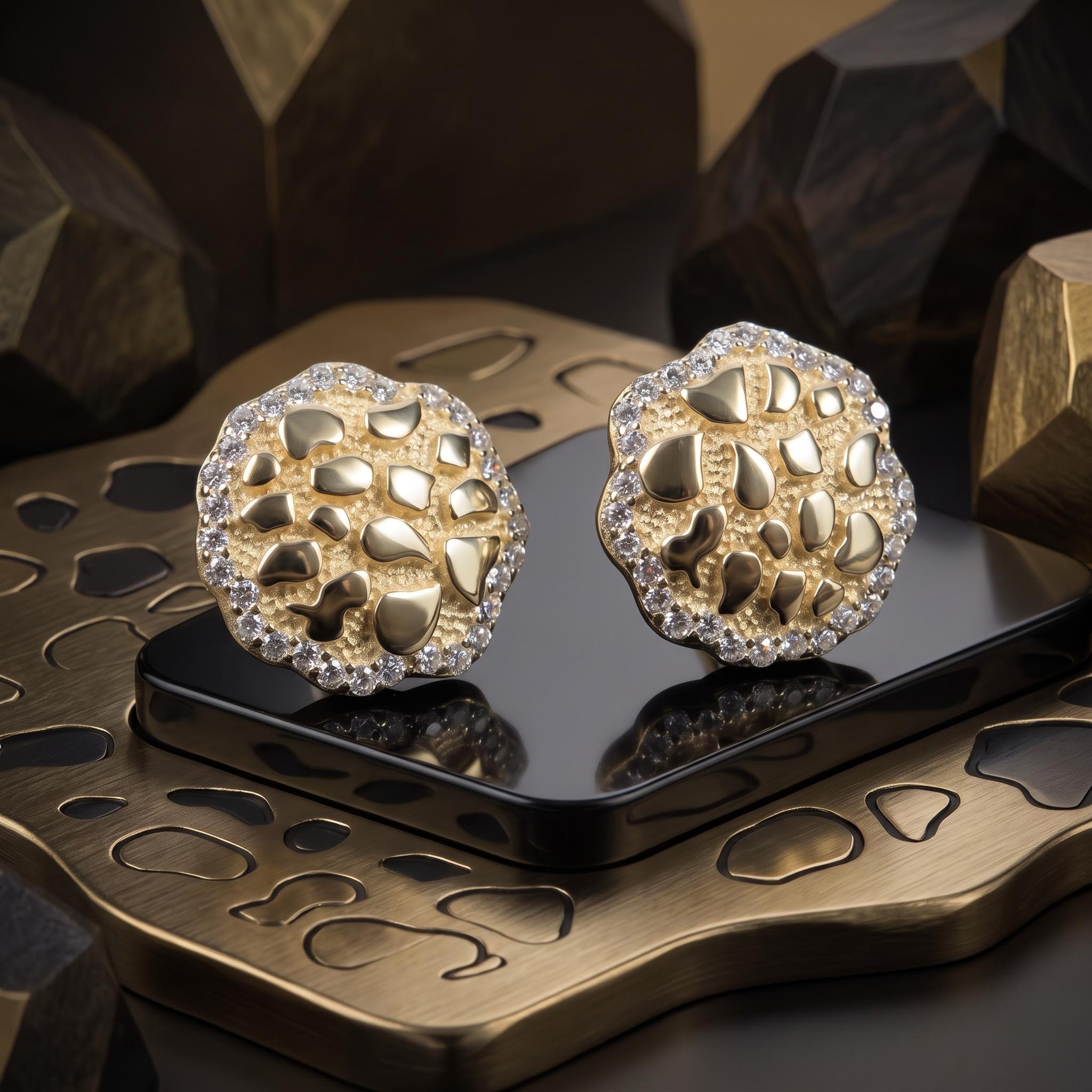 Men's Halo Nugget Stud Earrings in Gold Men's Halo Nugget Stud Earrings in Gold