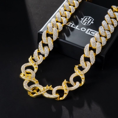 20mm 20'' Spiked Infinity Cuban Link Chain in Gold