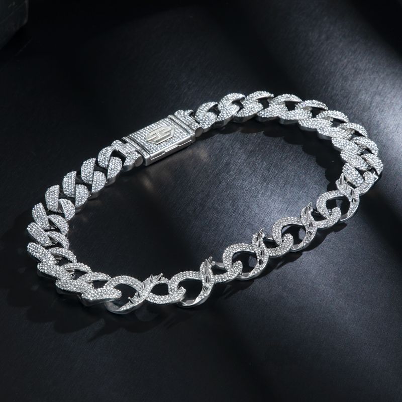 20mm 20'' Spiked Infinity Cuban Link Chain in White Gold