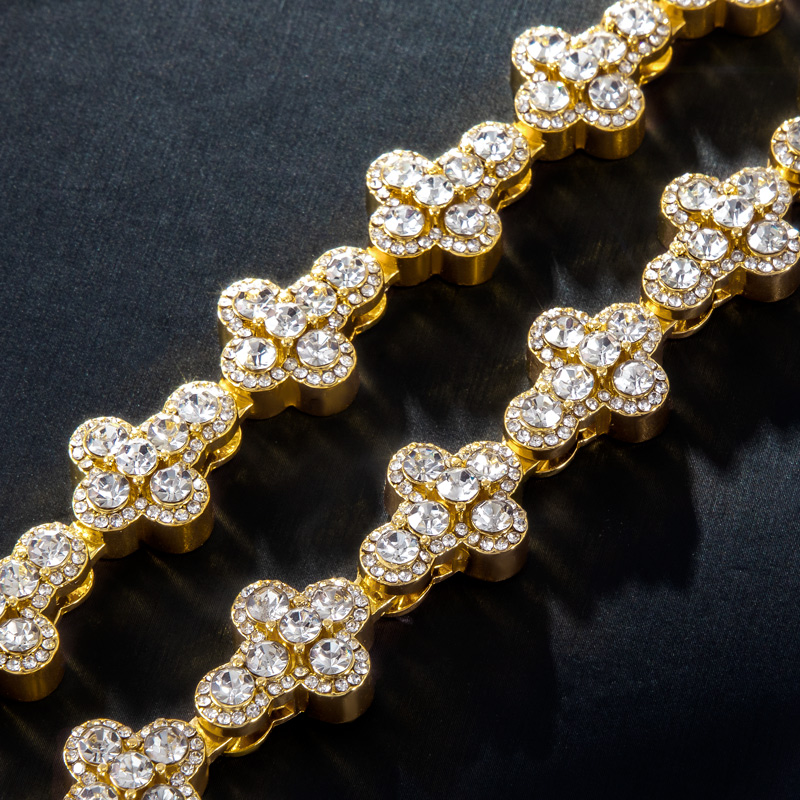 16mm 20'' Round Diamonds Cross Chain in Gold