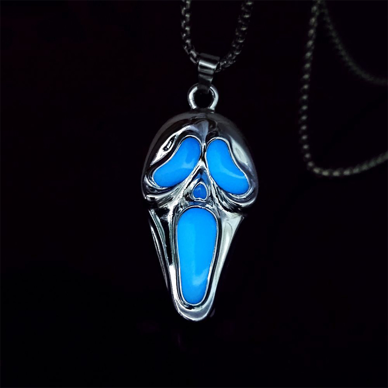 Glow In The Dark Screaming Ghost Face Pendant