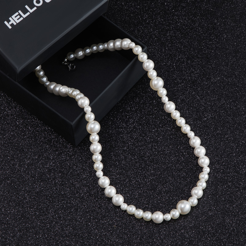 Exclusive Irregular Pearl Necklace