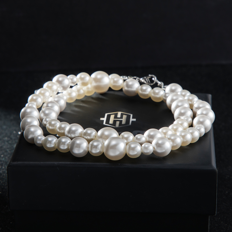 Exclusive Irregular Pearl Necklace