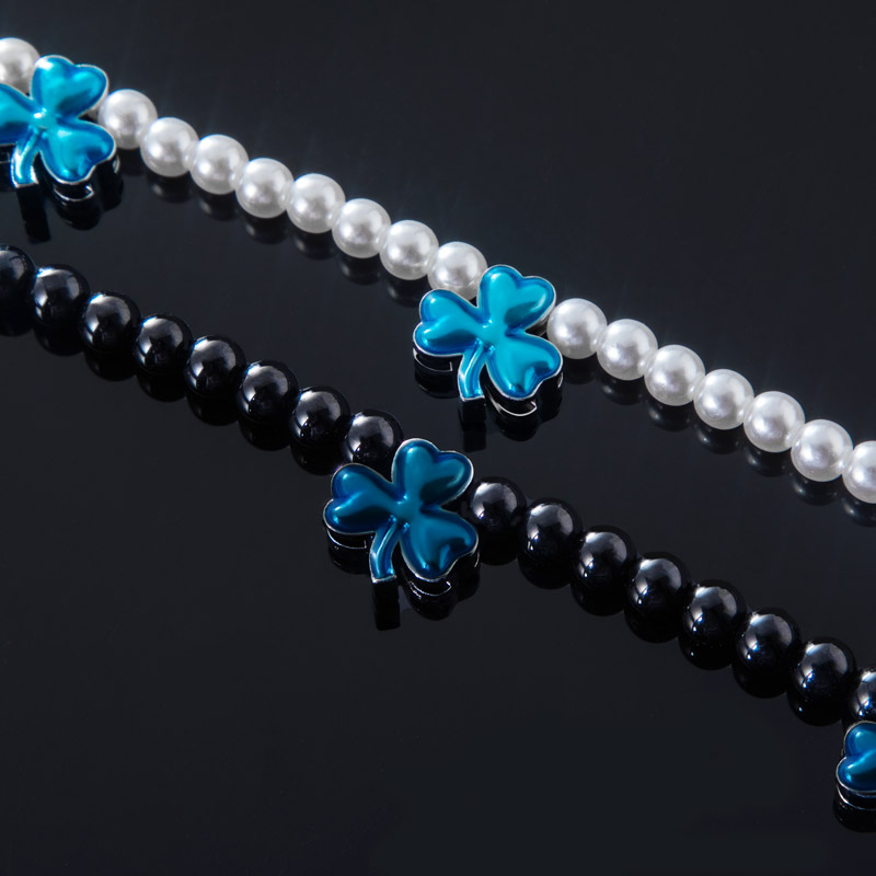  Three-Leaf Pearl Chain-White/Black