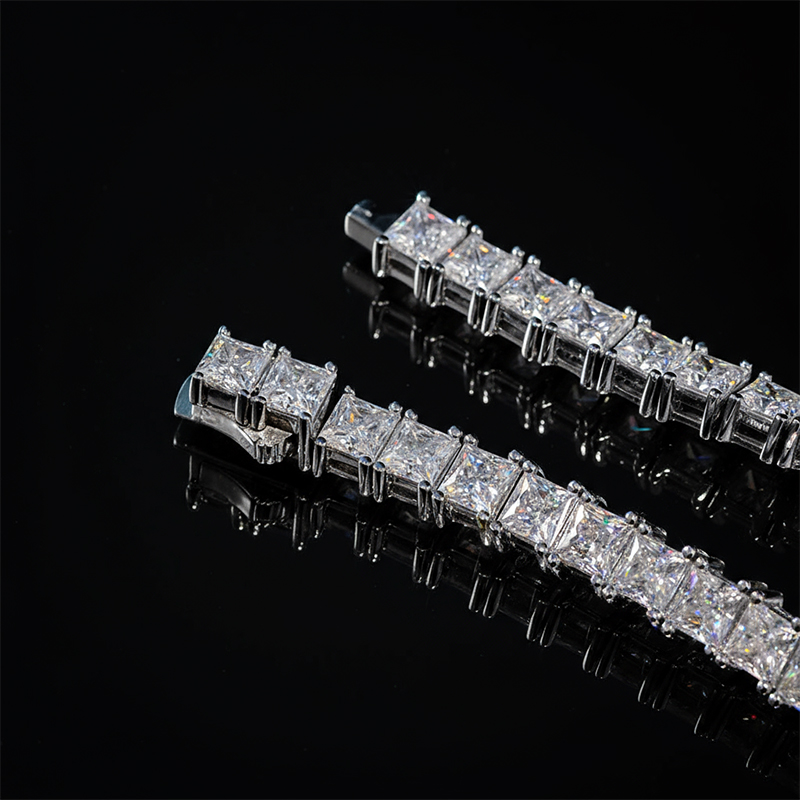 4mm Moissanite Princess Cut Tennis Bracelet in S925 Sterling Silver