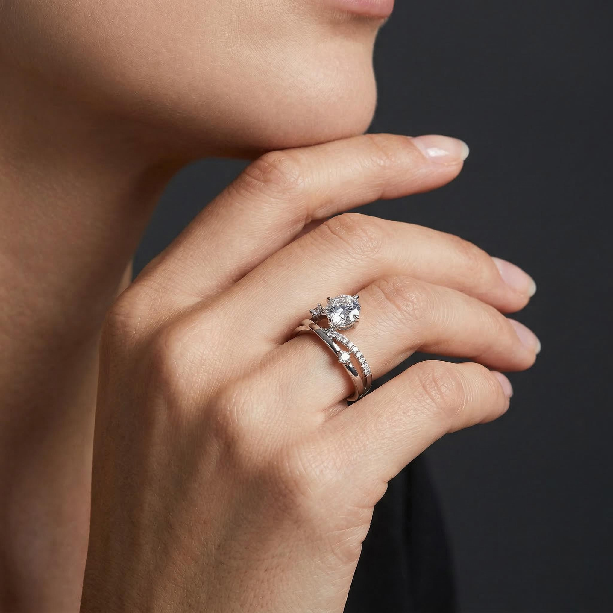  2Ct Round Cut Thorns Moissanite Engagement Ring in S925 Sterling Silver