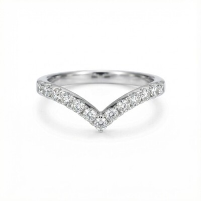 2mm V-shaped Round Cut Moissanite Cluster Eternity Ring in S925 Silver