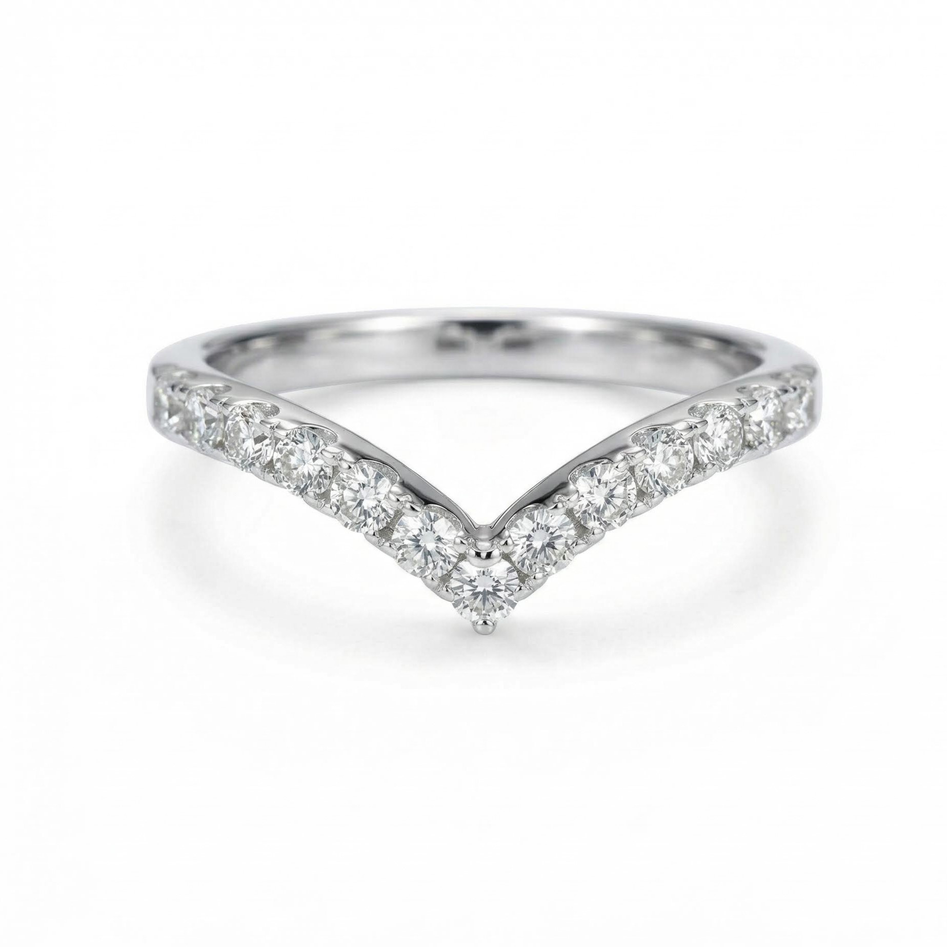 2mm V-shaped Round Cut Moissanite Cluster Eternity Ring in S925 Silver